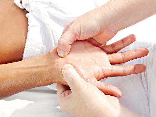 Học đông y bấm huyệt ở đâu TPHCM?