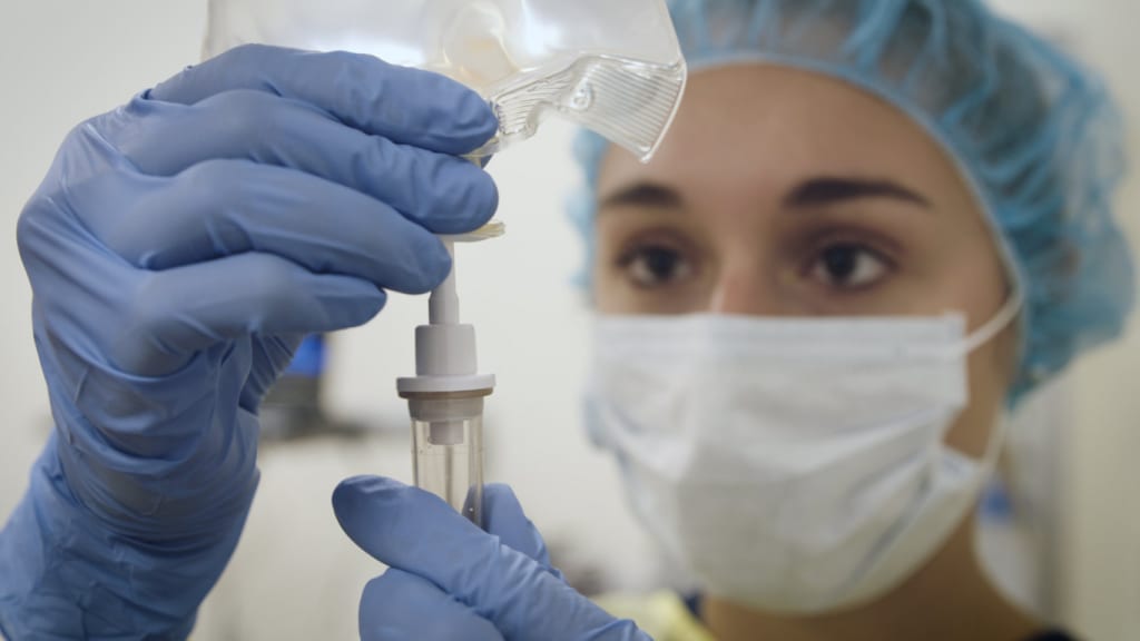 Định hướng nghề nghiệp: học điều dưỡng sau này ra làm được công việc gì?