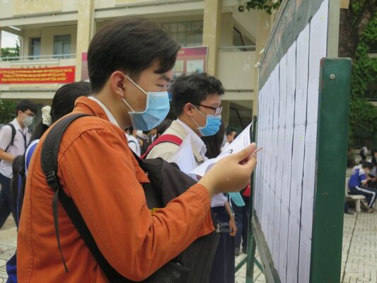 [Góc tư vấn] Con gái khối B nên thi ngành gì?